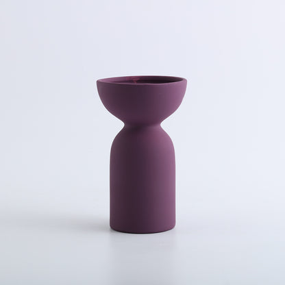 A ceramic vase decorative ornament