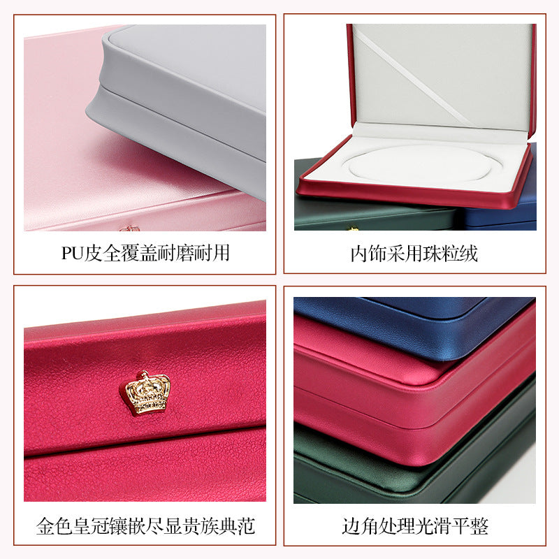 A PU leather jewelry high-end box custom LOGO