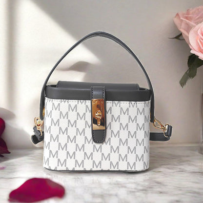 A portable box messenger bag trendy color matching bag women high sense niche women