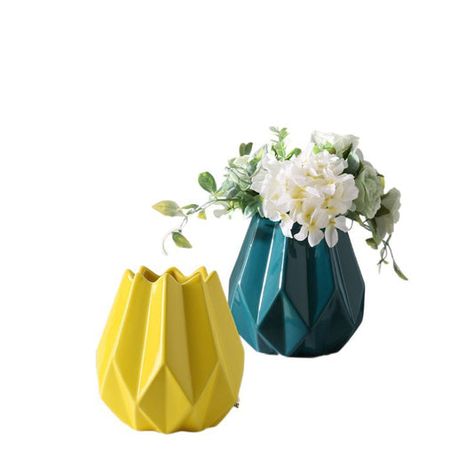 زينة مزهرية خزفية