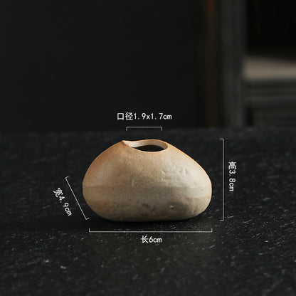 A mini vase simulation small stone ornament
