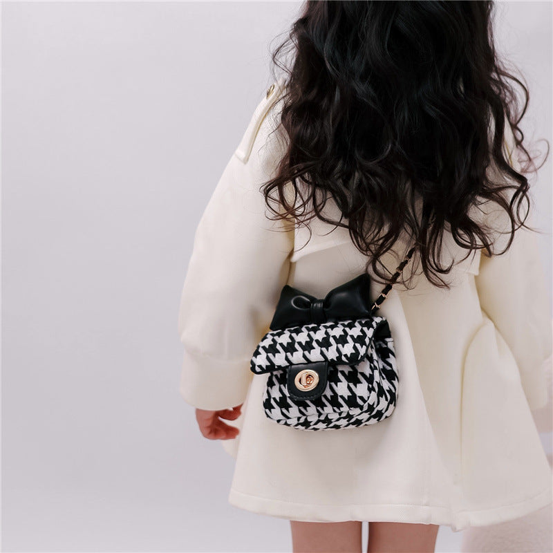 A children's bag springchain messenger bag mouth bag - Mixbatch
