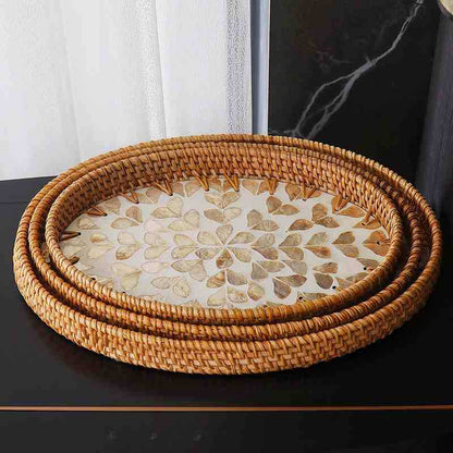 Hand-woven rattan-colored shell fruit plate decoration