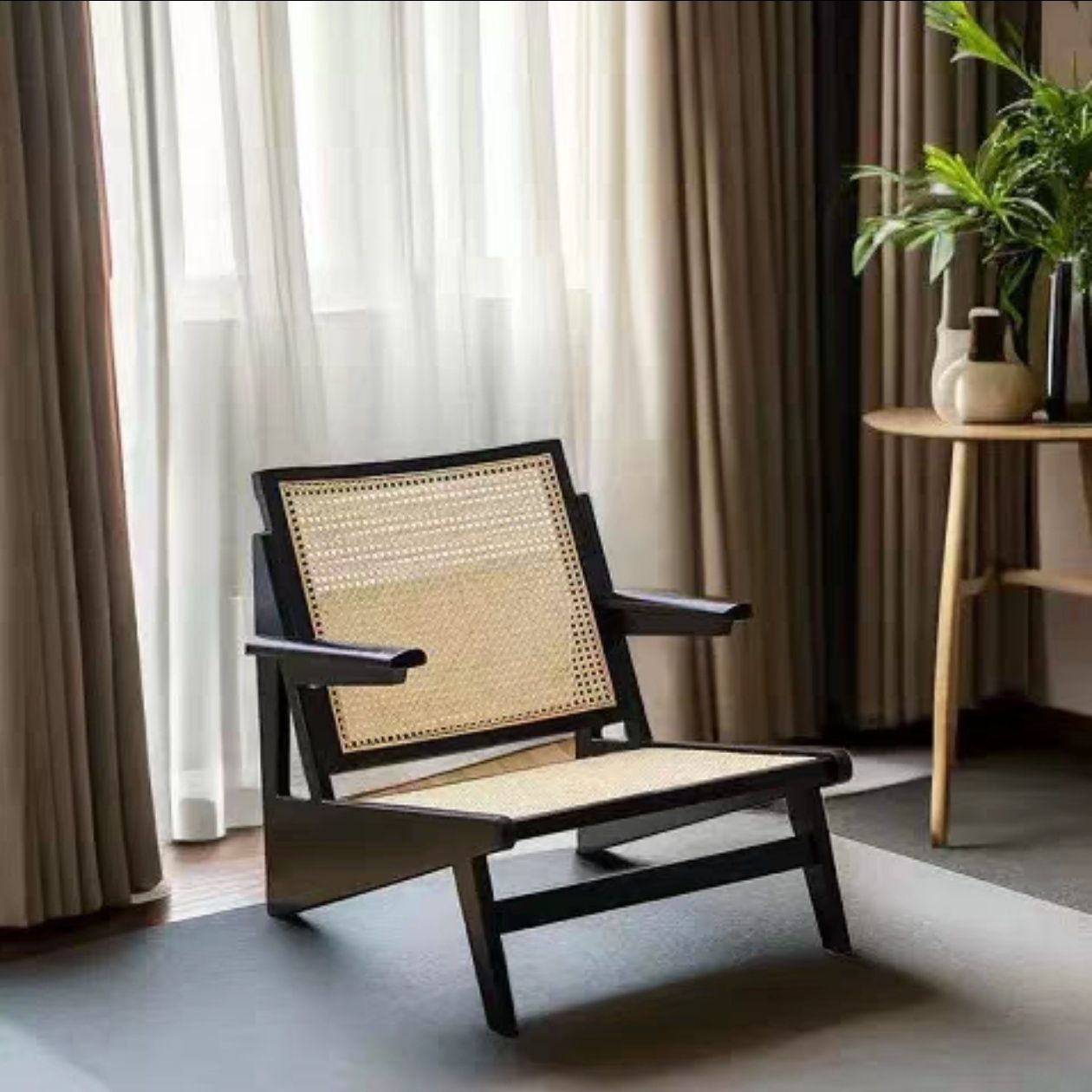 A sofa chair solid wood kangaroo chair