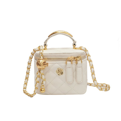 A handbag chain bag