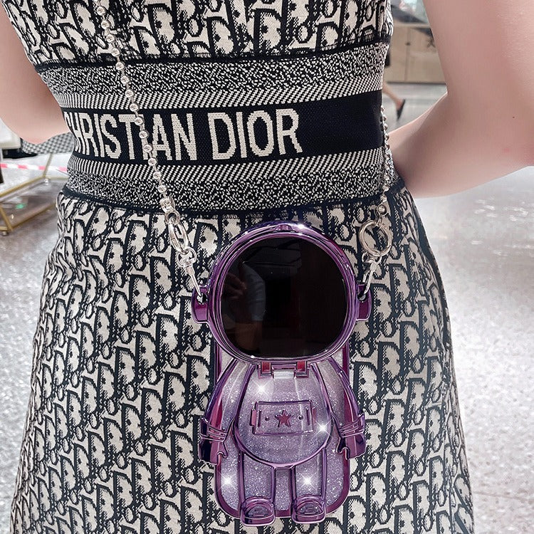 A Crossbody chain phone case