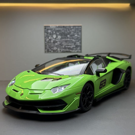 A 1:18 Alloy Metal Car Model Ornament