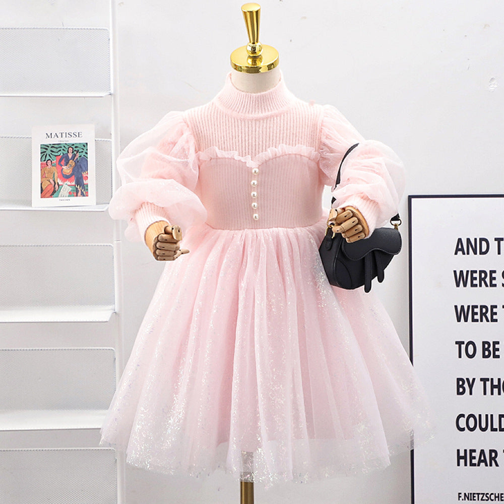 A Children's and teenagers' skirt