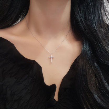 A S925 Sterling Silver Cross Necklace