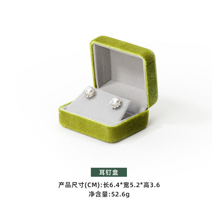 A iron embryo flannel jewelry box