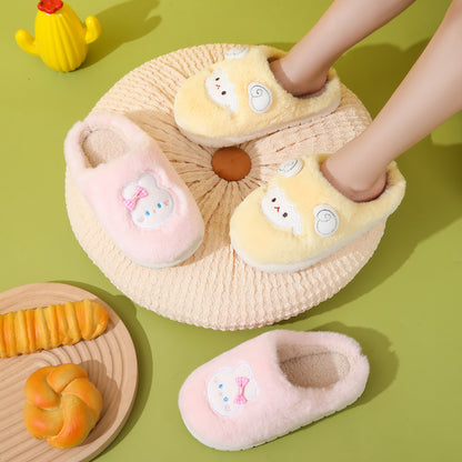 A children's thermal slippers