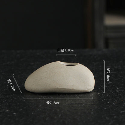 A mini vase simulation small stone ornament