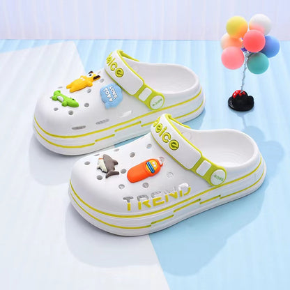 A non-slip children's slippers summer boys and girls cool slippers girls children baby hole shoes