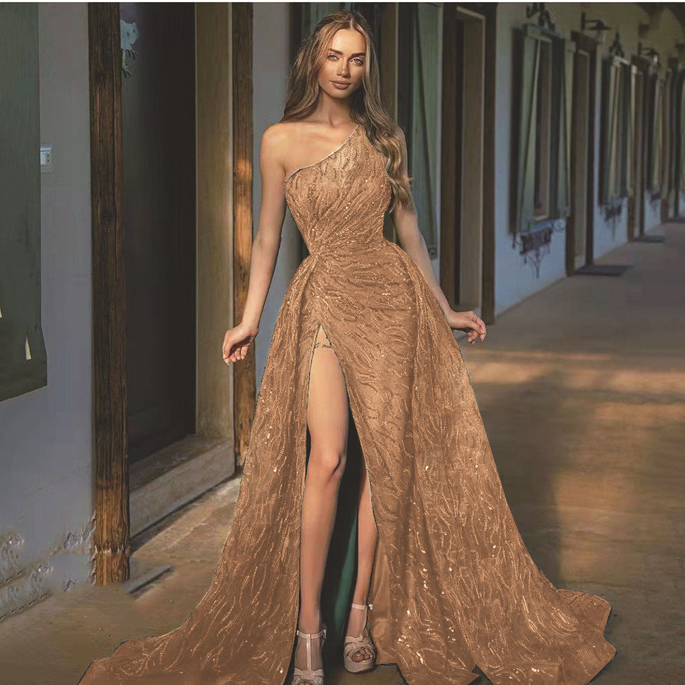 A Spring and summer new split dress dress sequined suspender evening dress