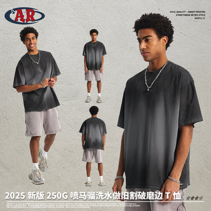A spray-dyed retro short-sleeved T-shirt