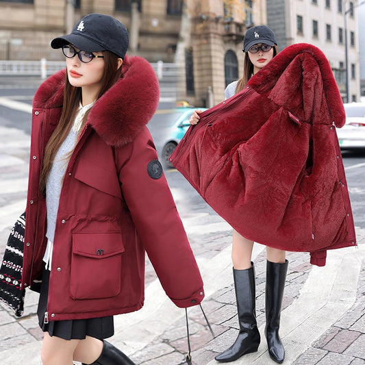A Fleece-Lined Thickened Warm Jacket