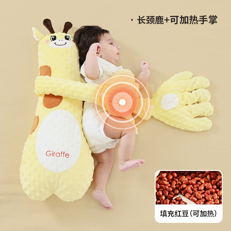 The baby soothes the palm of his hand to sleep, slaps the baby, and the artifact lies down to sleep. The baby prevents startling and sleeps, and slaps the butt to soothe the pillow.