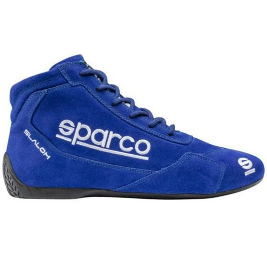 A kart racing shoes