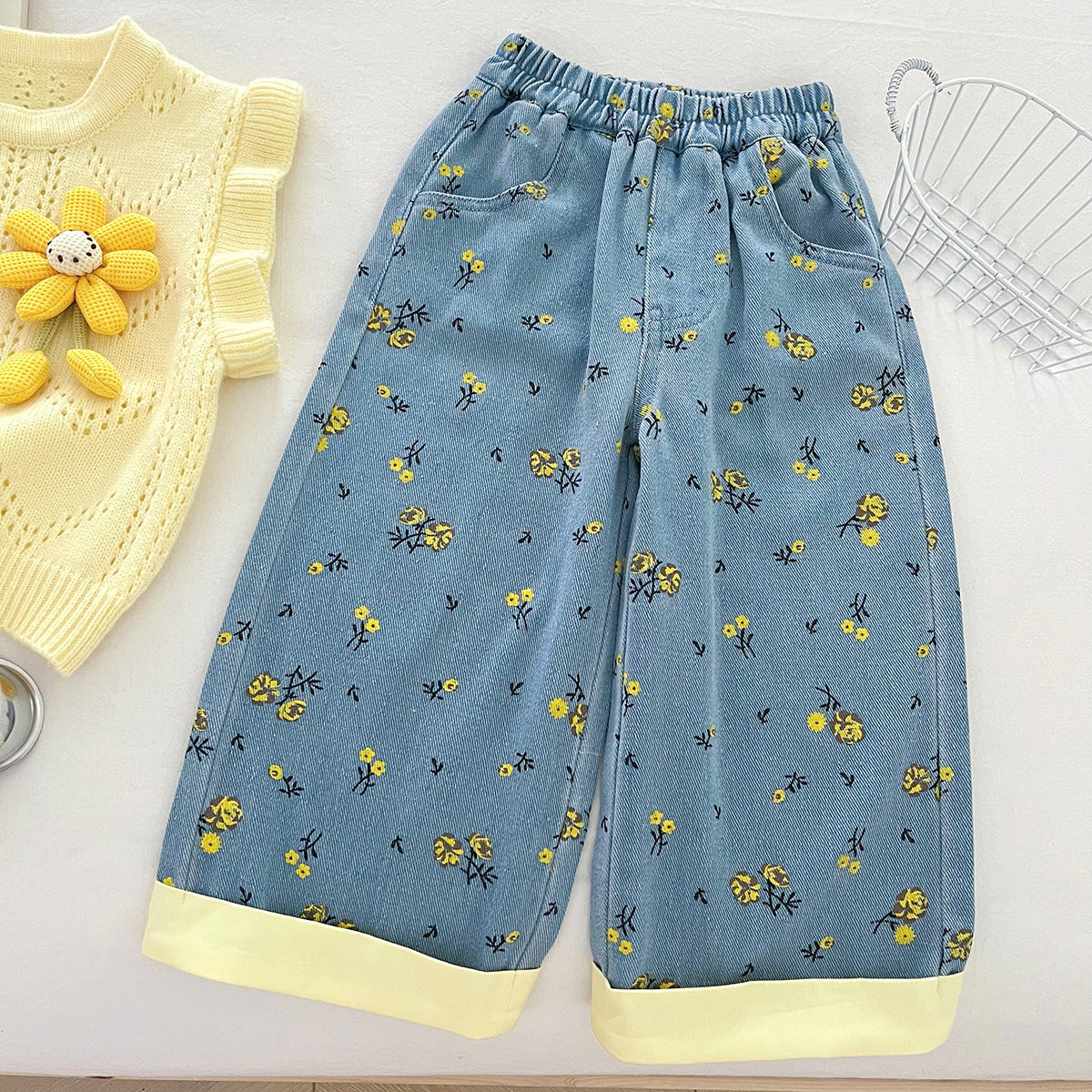 A three-piece set of children's jeans