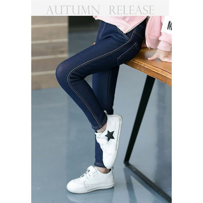 A children's fleece leggings