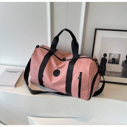 A large capacity handbag