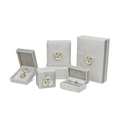 A velvet jewelry box custom LOGO