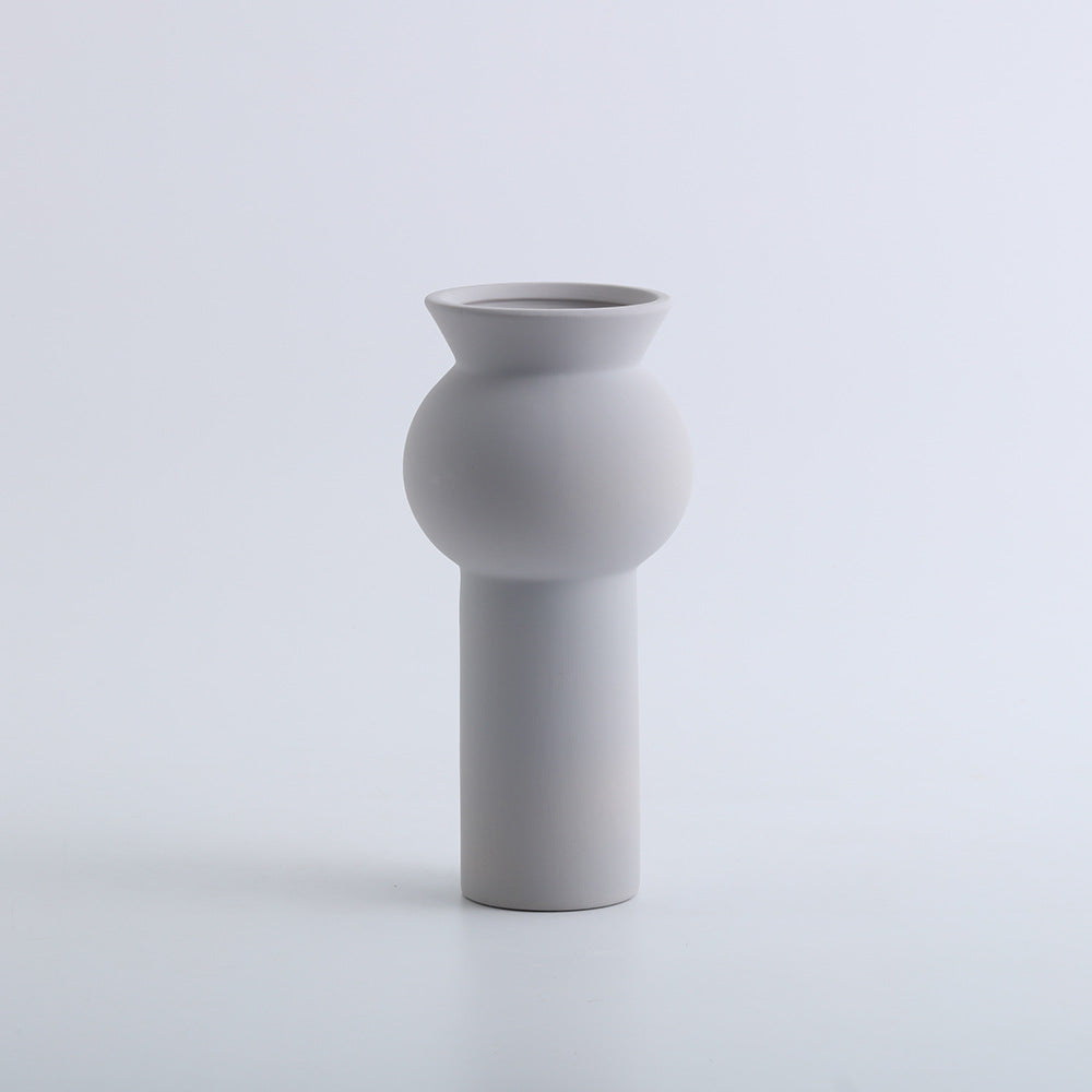 A ceramic vase decorative ornament