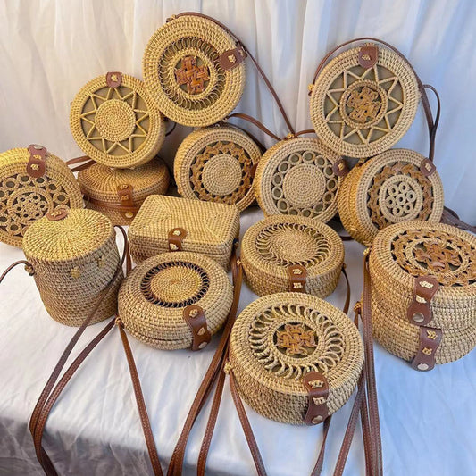 A rattan bag ins diagonal span mini bag Mori basket retro literary woven round bag vacation bucket bag leather buckle bag