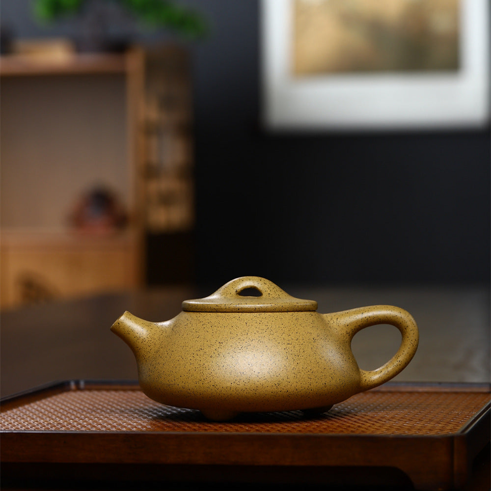 A Purple clay purple clay pot teapot tea set