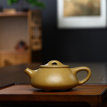 A Purple clay purple clay pot teapot tea set