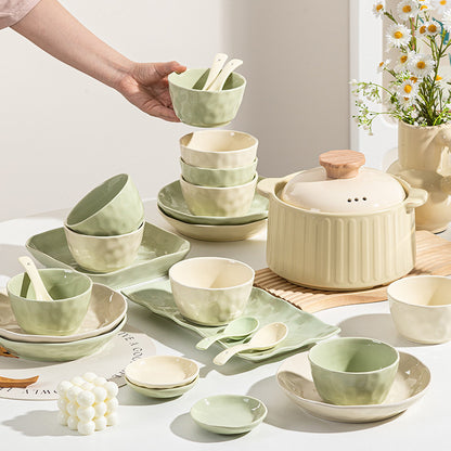 A Underglaze ceramic tableware