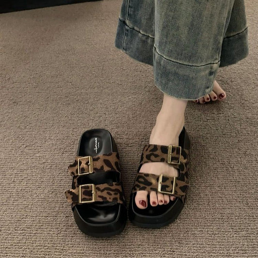A fairy style slippers female spring and summer new outer wear fashionable versatile rhinestone buckle flat bottom beach sandals tide