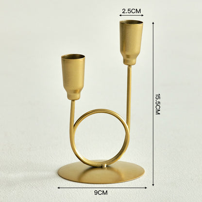 A new wrought iron U-shaped double-ended metal candle holder, dining table, candle ware, Nordic simple light luxury decorative ornament