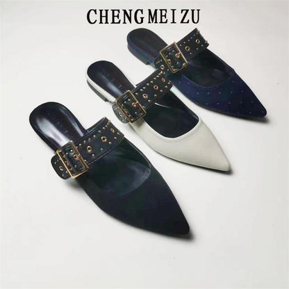 A women's temperament pointed slippers summer sandals