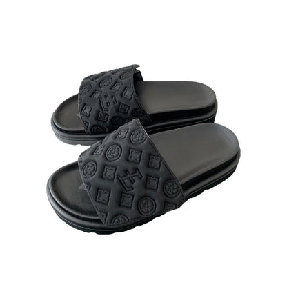A versatile thick-bottomed muffin soft-bottomed non-slip niche cold slippers