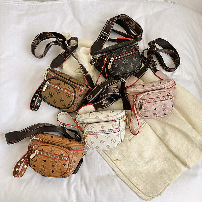 A new retro multi-layer shoulder messenger bag simple fashion with ribbon breast bag women's trend