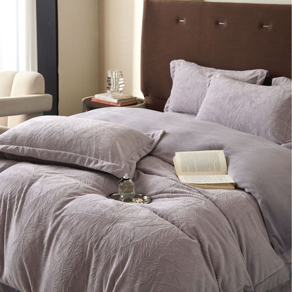 A four-piece set of sheets and quilt covers