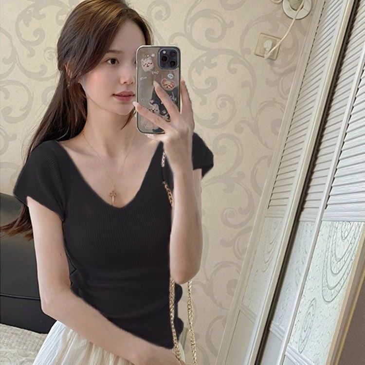 A knitted cardigan jacket