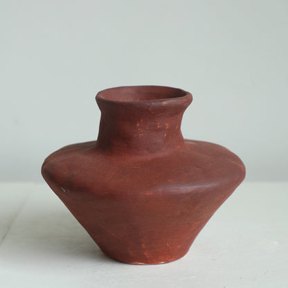 A new Chinese retro red pottery art ceramic flower ware model house sales office living room entrance study decorative ornament