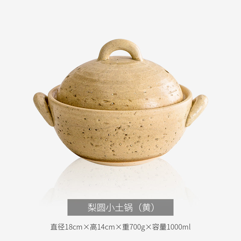 A clay soup pot
