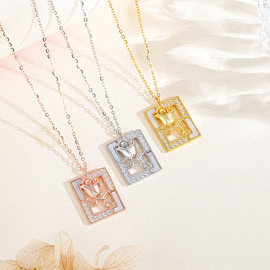 A S925 Sterling Silver Rose Necklace