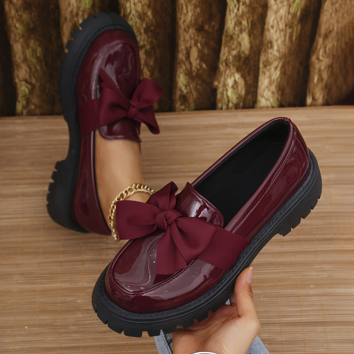 A Ladies' Shoes