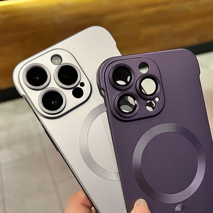 A Magnetic borderless phone case