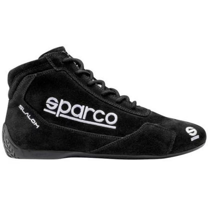 A kart racing shoes