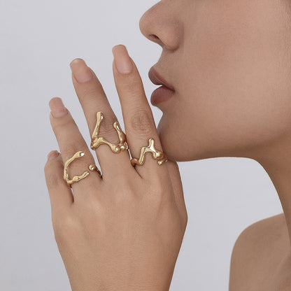 A simple irregular ring jewelry