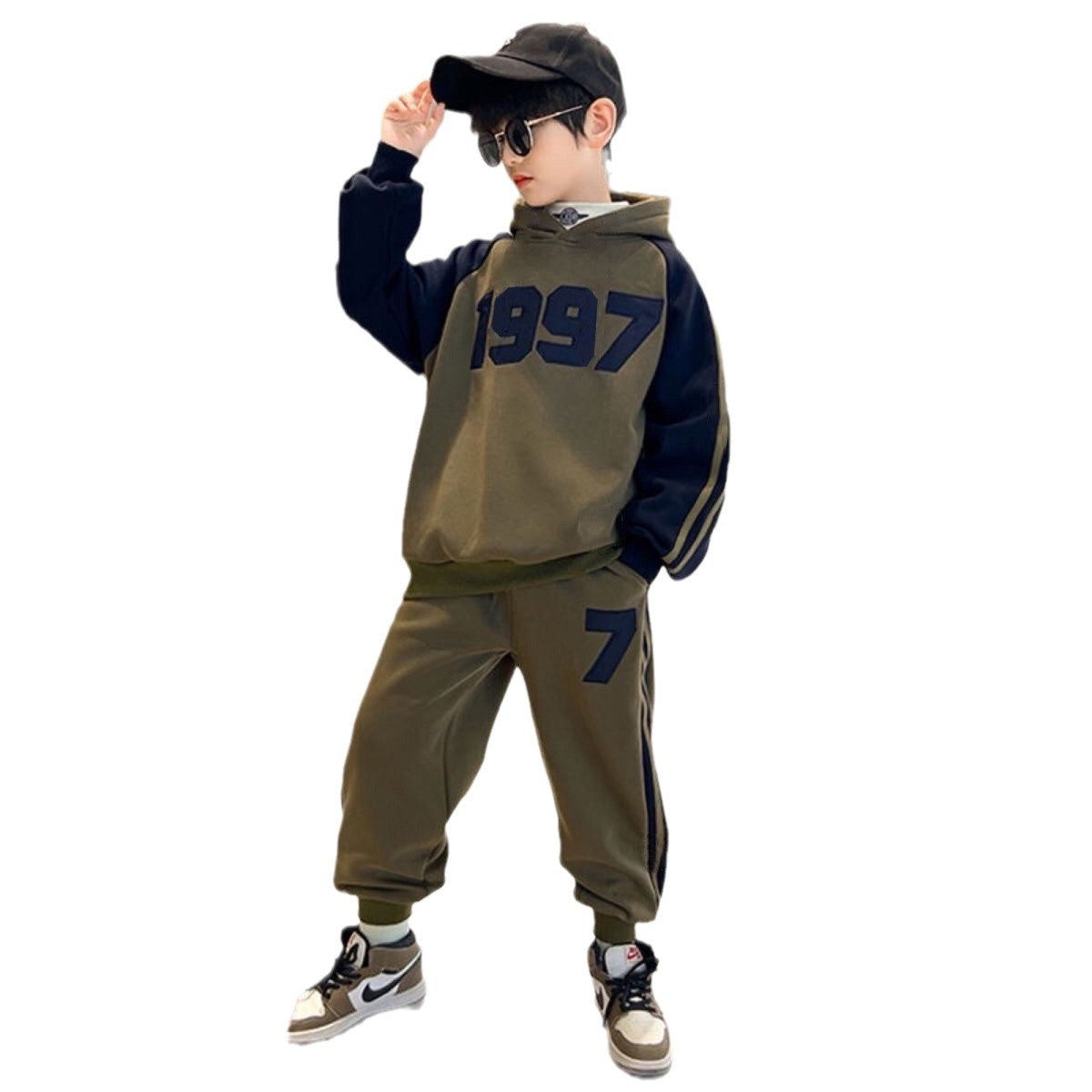 A children's fleece set