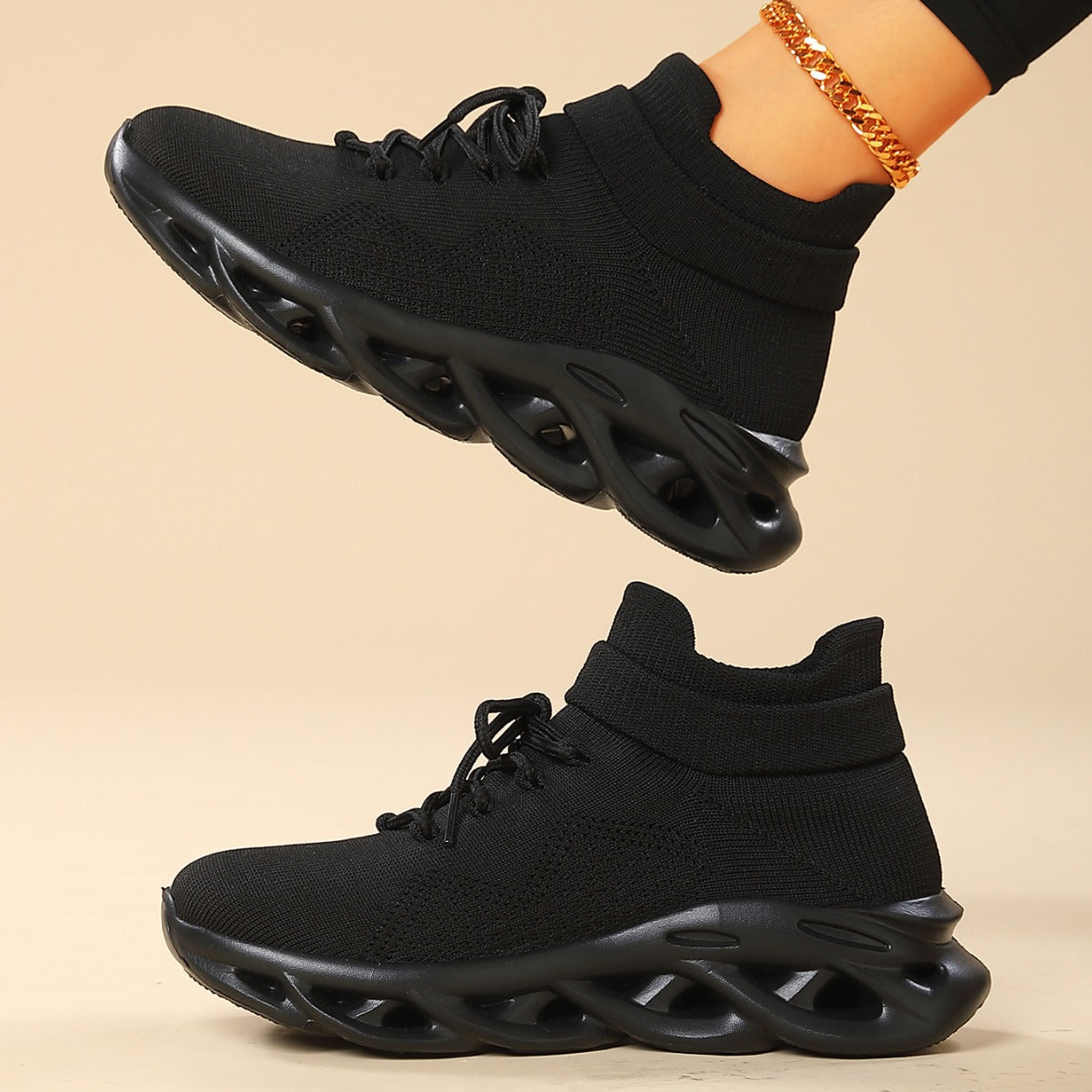 A sports shoes are the same for men and women