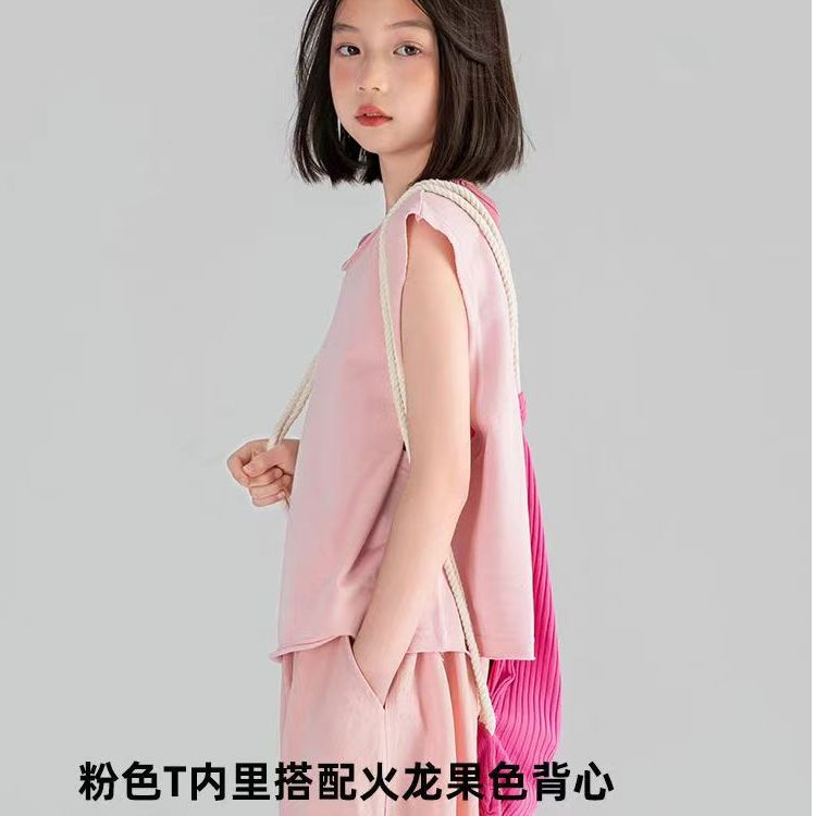 A girls sleeveless vest summer new dopamine solid color loose fashion base two-piece combination top