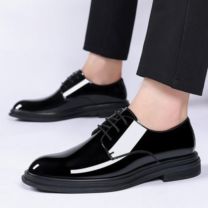 A leather shoes men's Korean version patent leather increases 8CM business leather shoes