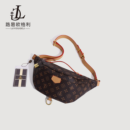 A retro trendy star with the same versatile chest bag large capacity crossbody shoulder dumpling bag